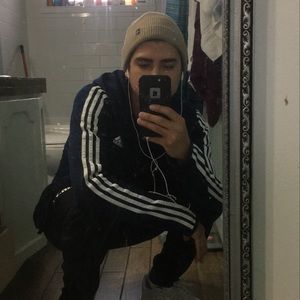 Meet your Posher, Kenneth